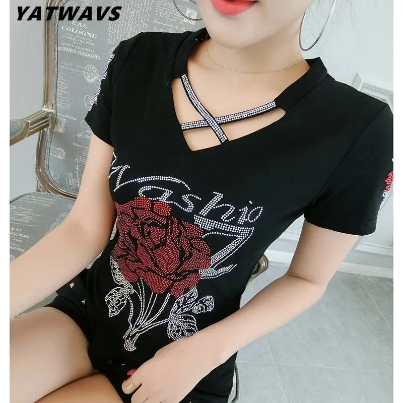 

Streetwear Women Sexy V-neck Flower Diamonds T-shirt Summer Female Short Sleeve Slim Tops Shirt All Match Korean Tees Blusas