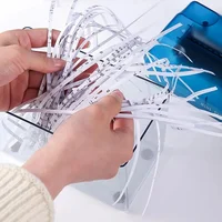 Durable Mini Hand-Cranked Manual Paper Shredder Transparent body document shredder Non-Slip Base ABS Material Can crush paper、In 2