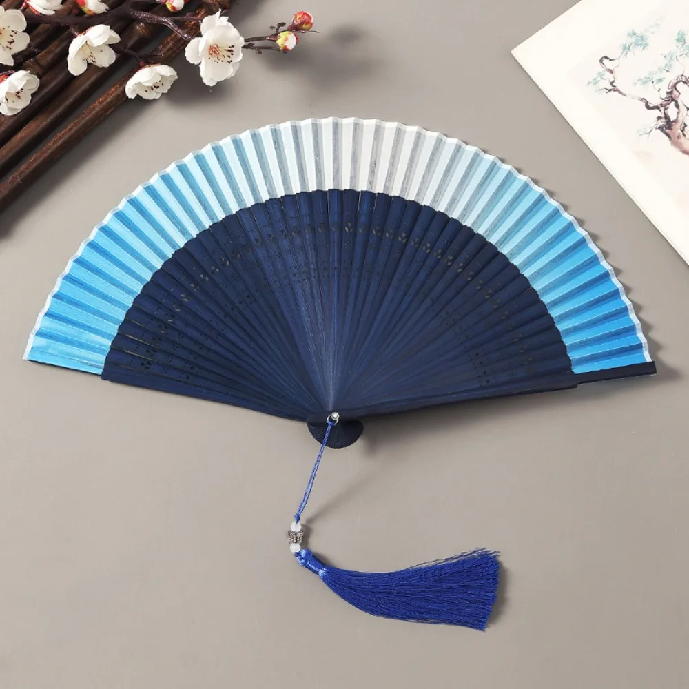 Gradient Color Chinese Style Folding Fan Handmade Easy To Open and Close Tassel Dance Fan Portable Classic Bamboo Folding Fan