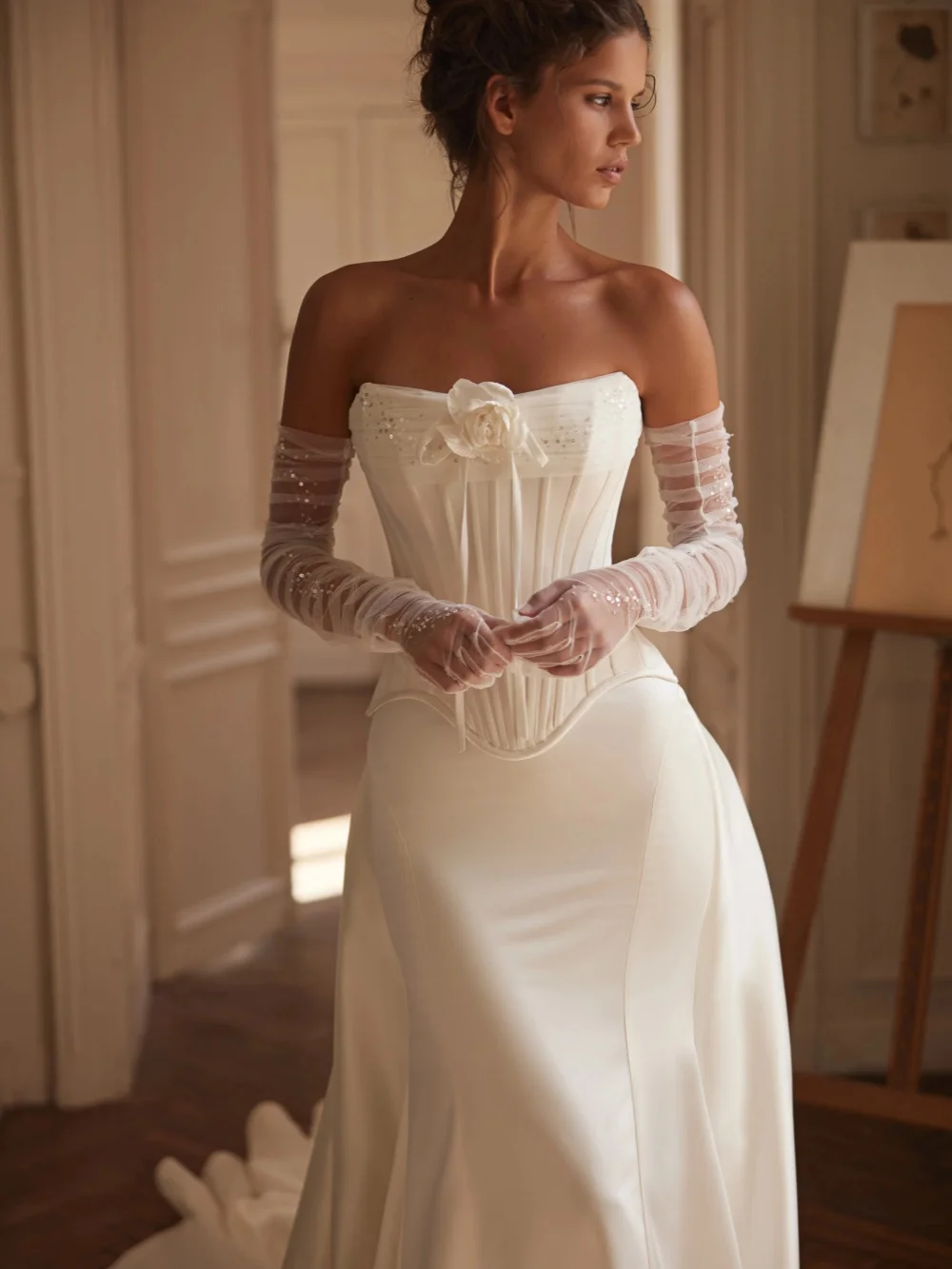 Ivory With Corset Satin Long Wedding Dress 3D Floral Detachable Train Bridal Gown Customized Strapless Long Dresses For Bride