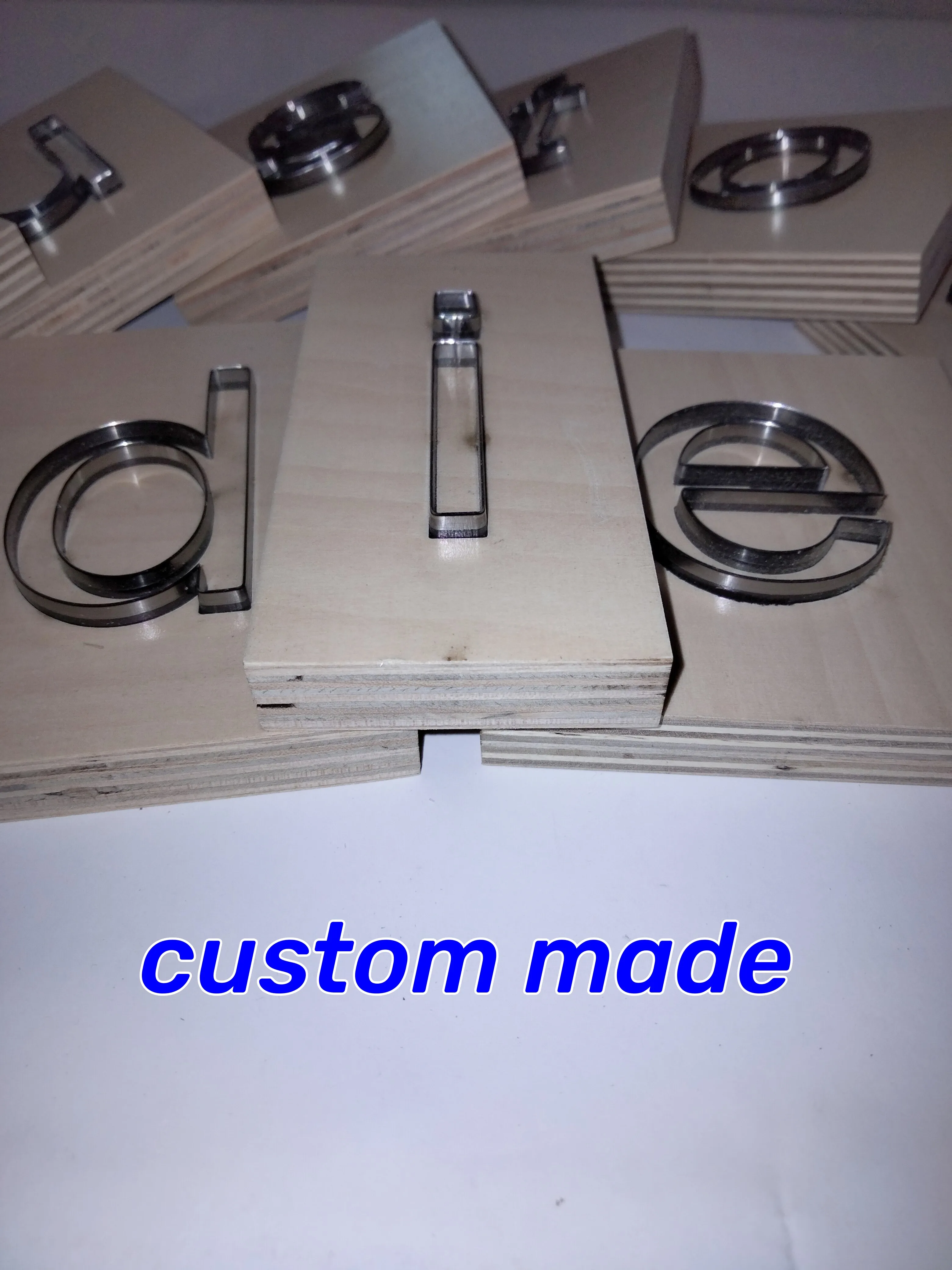 

cutting die can be custom made as your shape and size