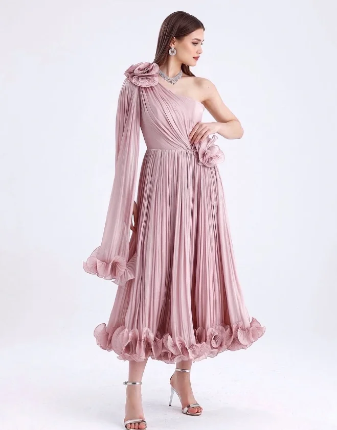 Personnalisé de haute qualité une épaule longueur de thé dos nu fermeture éclair rides robes Elegantes Para Mujer Gece Elbisesitohğün