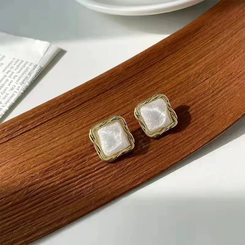 Beige Imitation Opal Stud Earrings for Women Golden Color Twist Metal Frame Square Earrings Fashion Geometry Jewelry Gift