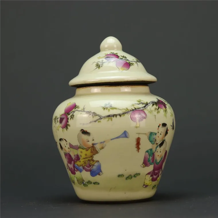 

Jingdezhen antique pastel figures always smile. General jar antique porcelain antique retro ornaments