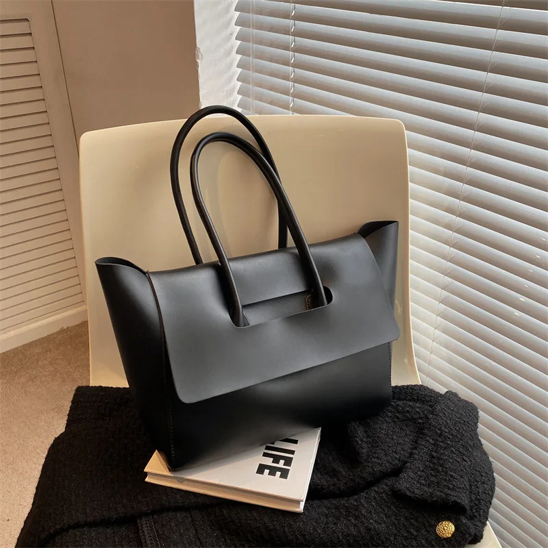 

Fashion Women Shoulder Bags 2025 New Large Capacity Handbags Simple Retro Tote Bags Solid Color Famous Brand High Quality Bags