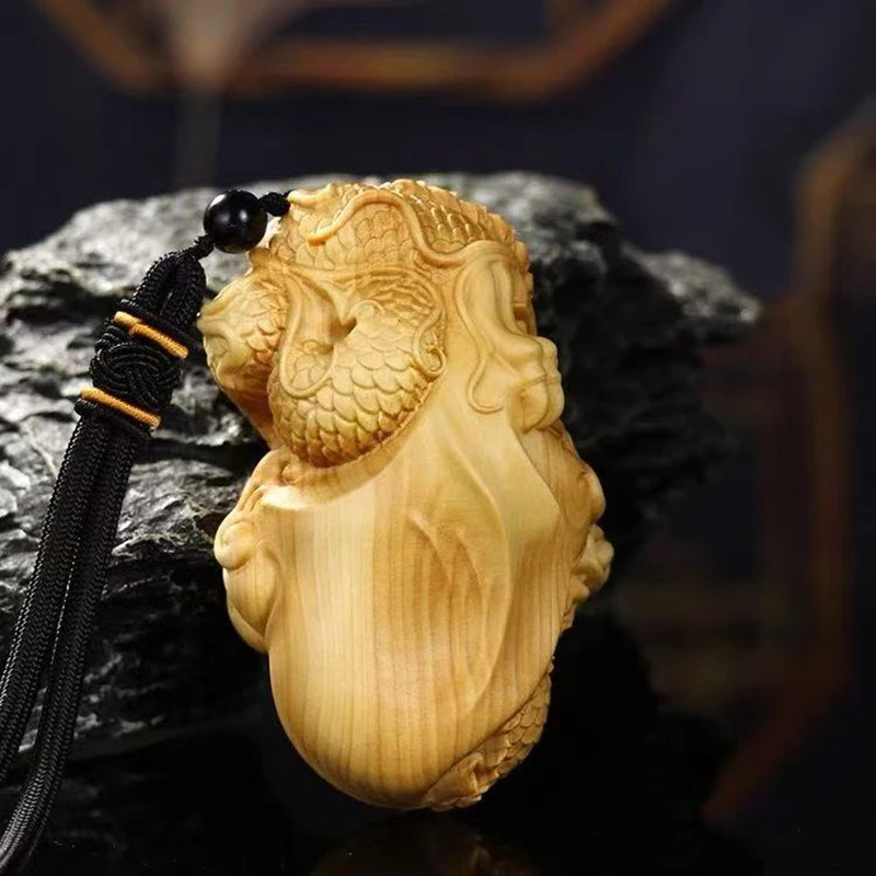 Cypress Wood Carved Dragon Mascot Hanging Pendant Feng Shui Lucky Talisman Chinese Zodiac Figurine Wealth Amulet Home Decor Gift
