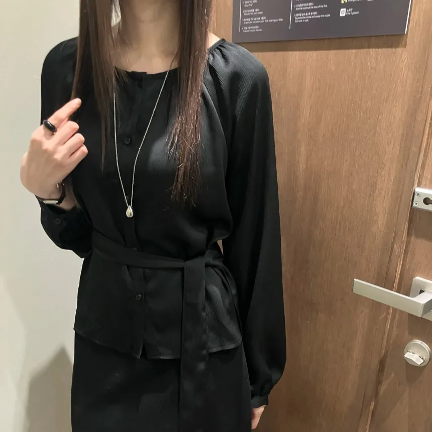 Chic début du printemps femmes longue Sve ronde Ne irt avec ceinture cravate détail couche de base haut décontracté Sle coupe ample Polyester F...