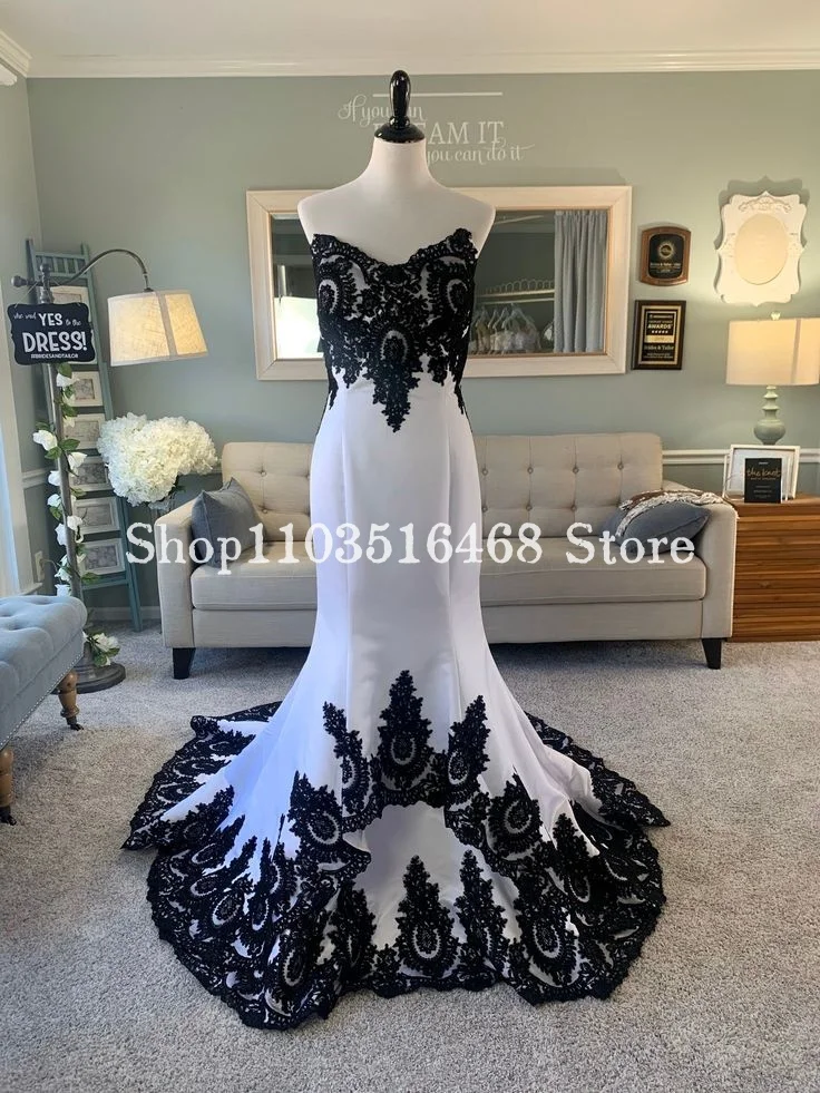 Abiti da sposa gotici bianchi 2024 per le donne corsetto con scollo a cuore ricamato nero aderente pizzo da sposa sirena vestido novia