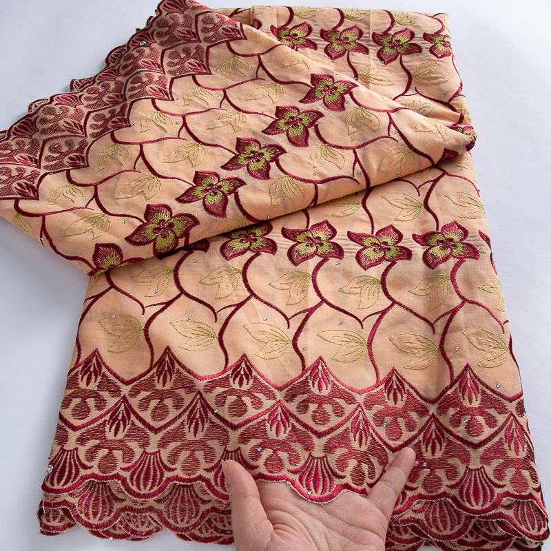 الجملة القطن النيجيري أقمشة الدانتيل جودة عالية 5 ياردة الأفريقي السويسري الفوال أقمشة الدانتيل 2025 فستان الزفاف للنساء A4408