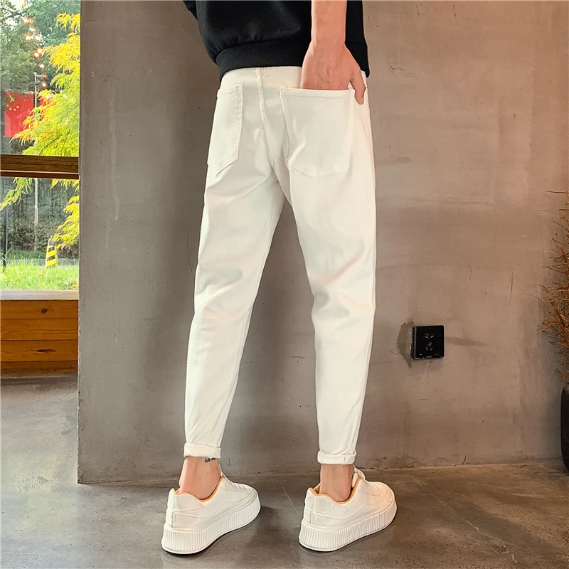 2024 New Men\'s Streetwear Slim Straight White Jeans Smart Casual Denim Trousers Y2k Clothing Fashionable Ninth Pants