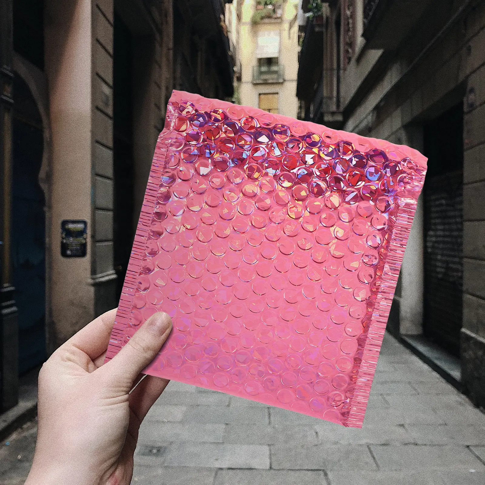 

20Pcs Printing Bubble Envelopes Tamper-Evident Adhesive Closure Reusable Shipping Bags Long Distance Mailing Portable Package