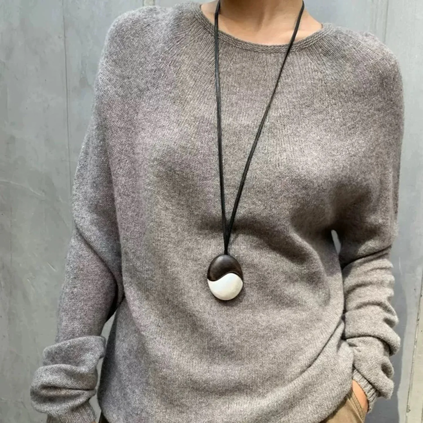 Withered Ebony Wood Paired With Metal Brushed Oval Pendant Necklace With Adjustable Drawstring Sheepskin Rope Sweater Chain