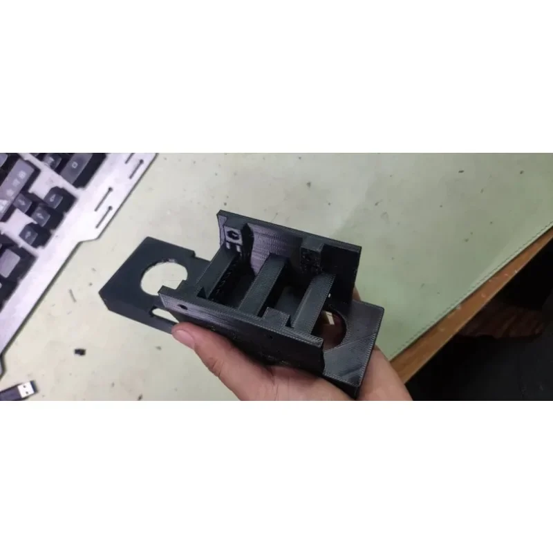 3D Printed Upgrade Modification Accessories Parts Kit YK4083 1/8 Scale RC Crawler Front Battery Box Inner Dimensions160x47x29mm