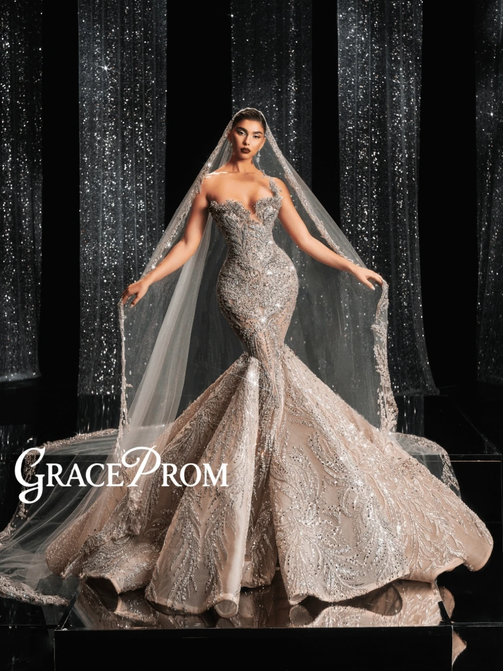 

Opulent Beaded Crystals Sequined Wedding Dress Unique 3D Embroidered Mermaid Customized For Curvy Brides Noble Bridal Gown