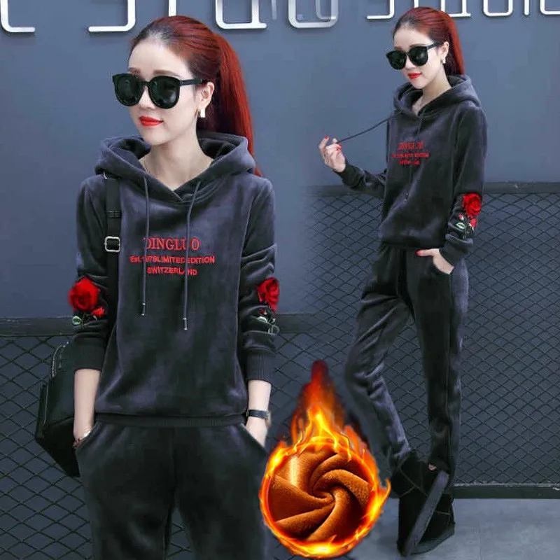 New Women\'s Two-piece Set with Plush Thickened Letters Rose Embroidery Gold Velvet Casual Sports Suit