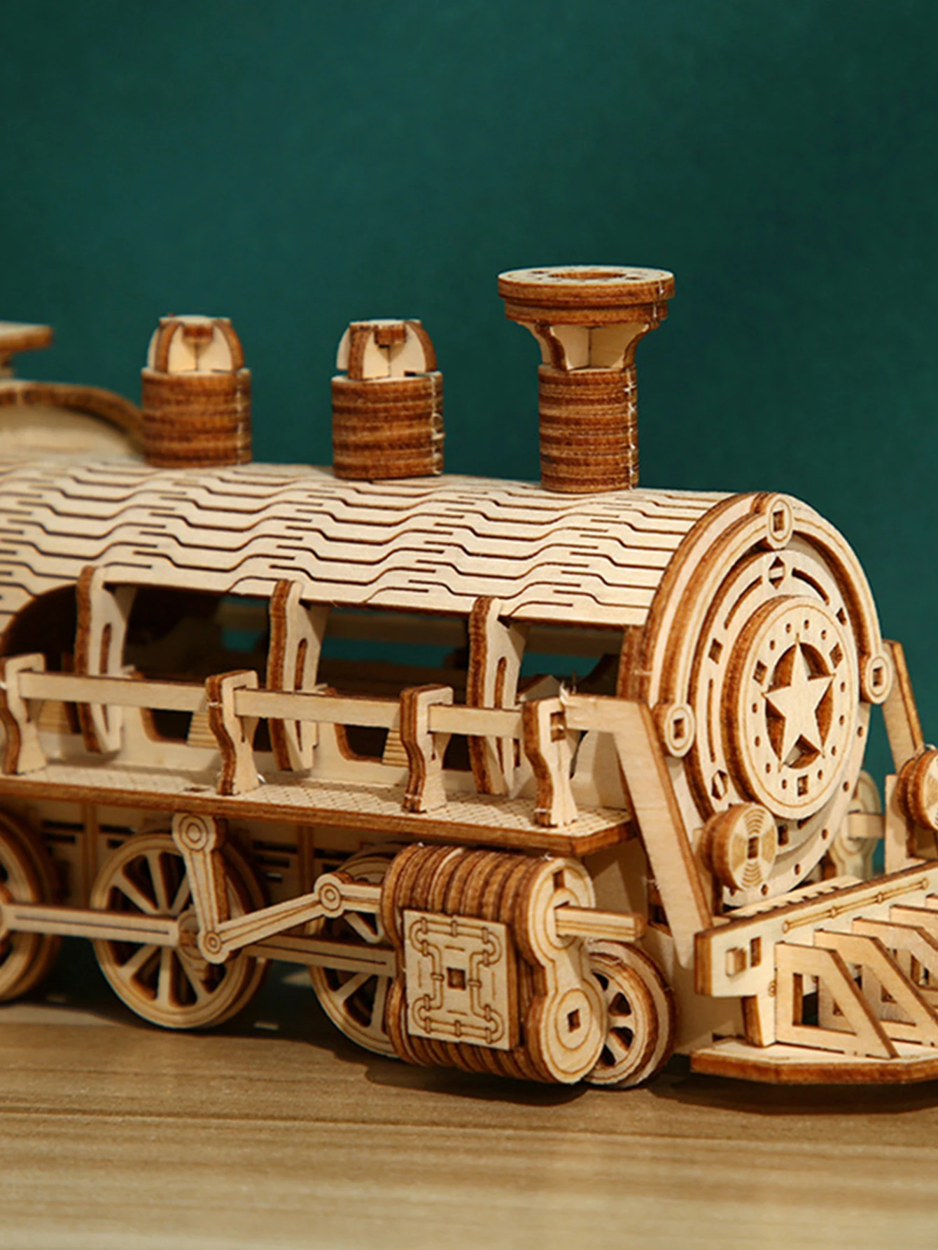 3D Wooden Puzzle Mechanical Train Model Kits Brain Teaser Vehicle Building Unique Gift for Kids on Birthday Christm