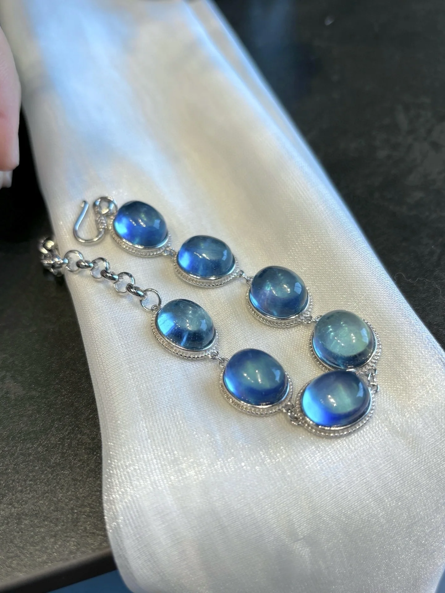 

Natural Blue Aquamarine Flower Beads Bracelet 14x13mm Flash Light Women Men Gift Fashion Brazil Blue Aquamarine Jewelry AAAAA