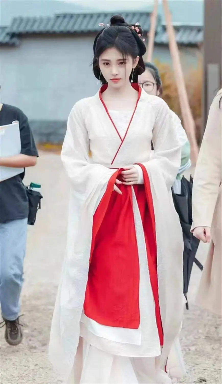 Chinese traditional costumes, Hanfu, ancient style four seasons, 2024 new style, Wei and Jin style, waist-length straight skirt