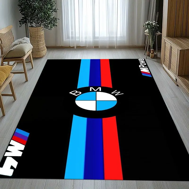 bmwエンブレムのモチーフを使用した、バイクやレーシングカーをテーマにした、滑り止め加工を施した柔らかいラグ。リビング、寝室、プレイルームなど、ソファの下や部屋の装飾として最適。