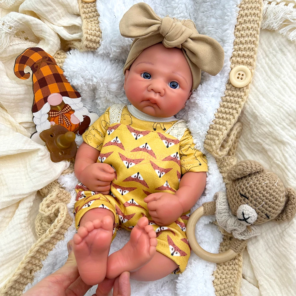43cm Full Silicone Reborn Boy Realistic Weighted Soft Skin Lifelike Newborn Doll Photography Prop for Studio Shoots