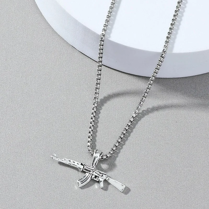 Punk Style AK47 Pendant Necklace for Men, Retro Alloy Gun Chain, Gothic Hip Hop Jewelry, Gift for Boyfriend Father