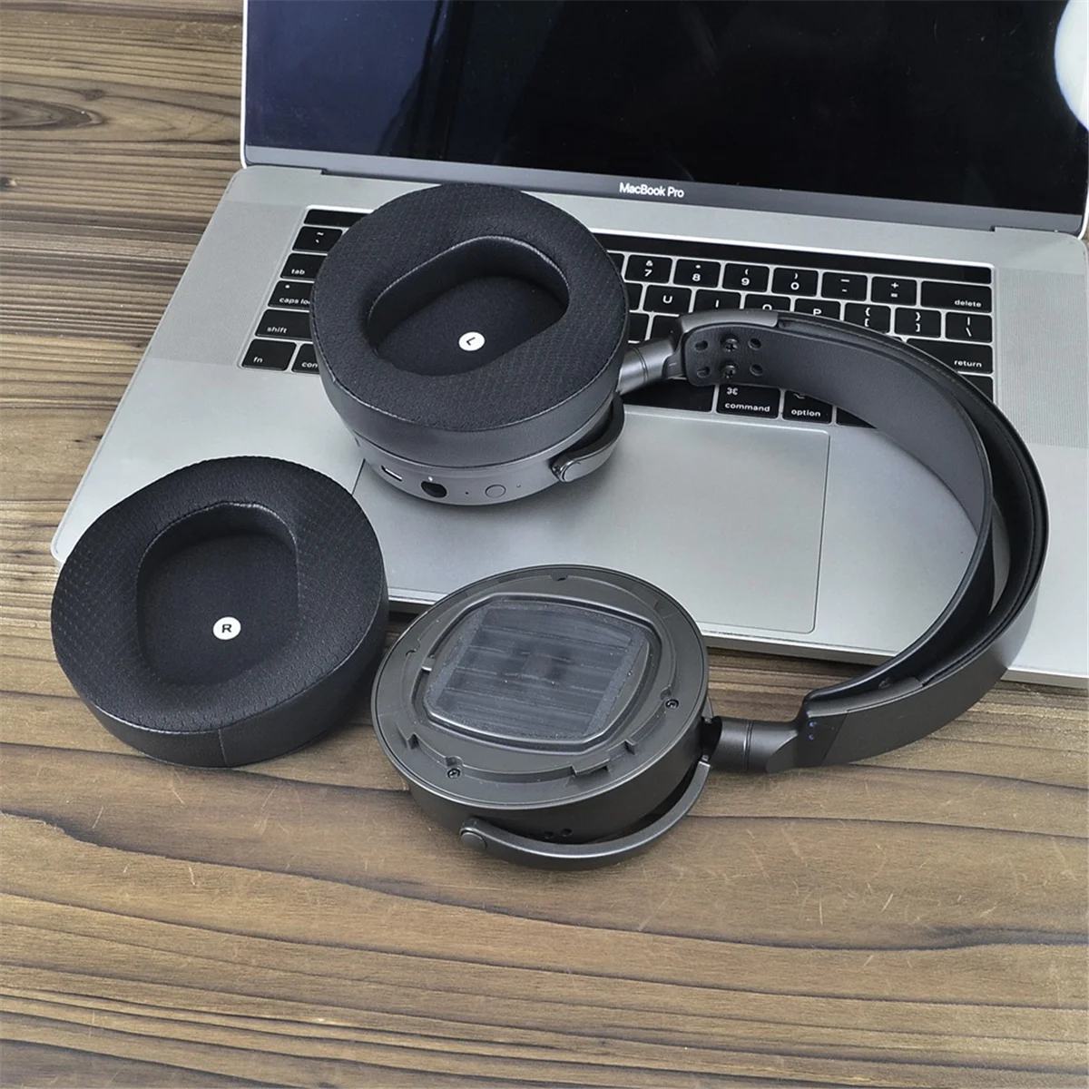 ABJU Cooling Gel Ear Pads for Headphones Replacement for Large Ear Covers Earmuffs A