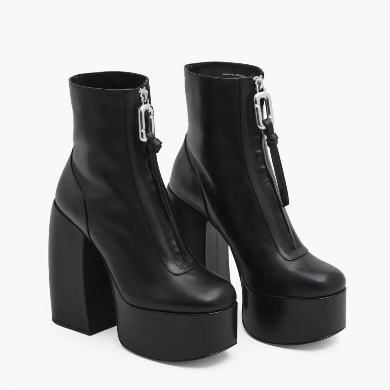 2026 Autumn New Women's Black/White Front Metal Zipper Platform Ankle Boots Round Toe Chunky Heel Gothic Fashion Short Boots