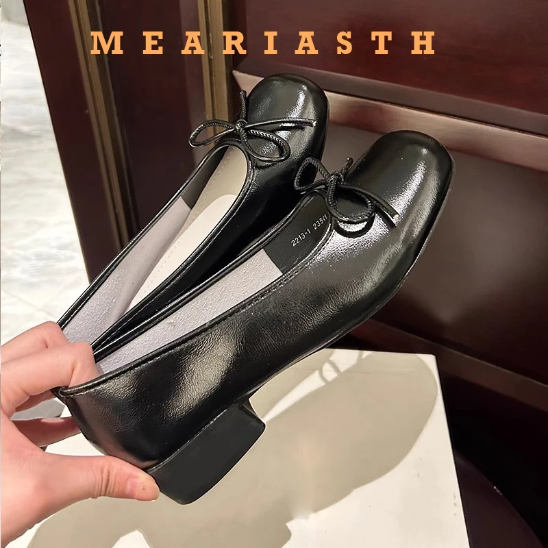 

Elegant Soft Leather Butterfly Knot Mid Heel Single Shoes for Women Square Head Work Shoes Comfortable Rubber Sole Office Shoes