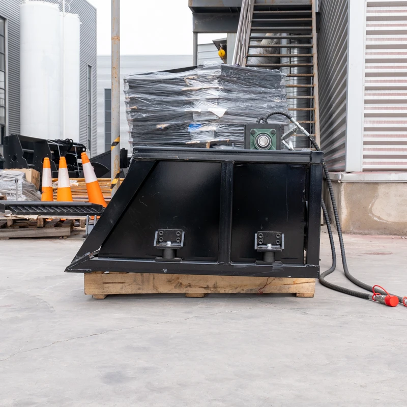 China Produces Popular Sliding Loader Attachments Featuring Vibrating Buckets