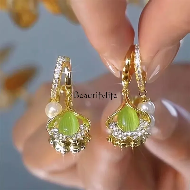 Light luxury green opal pearl ear buckle niche design sense ginkgo biloba earrings