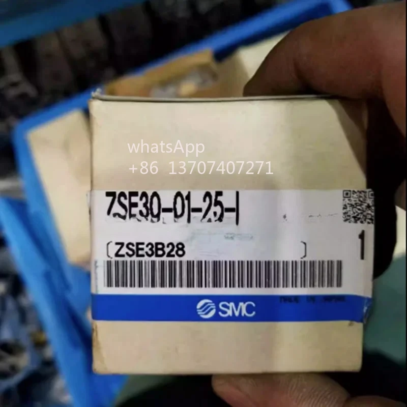

Реле давления с цифровым дисплеем ZSE30-01-25-L ZSE30-01-65-L