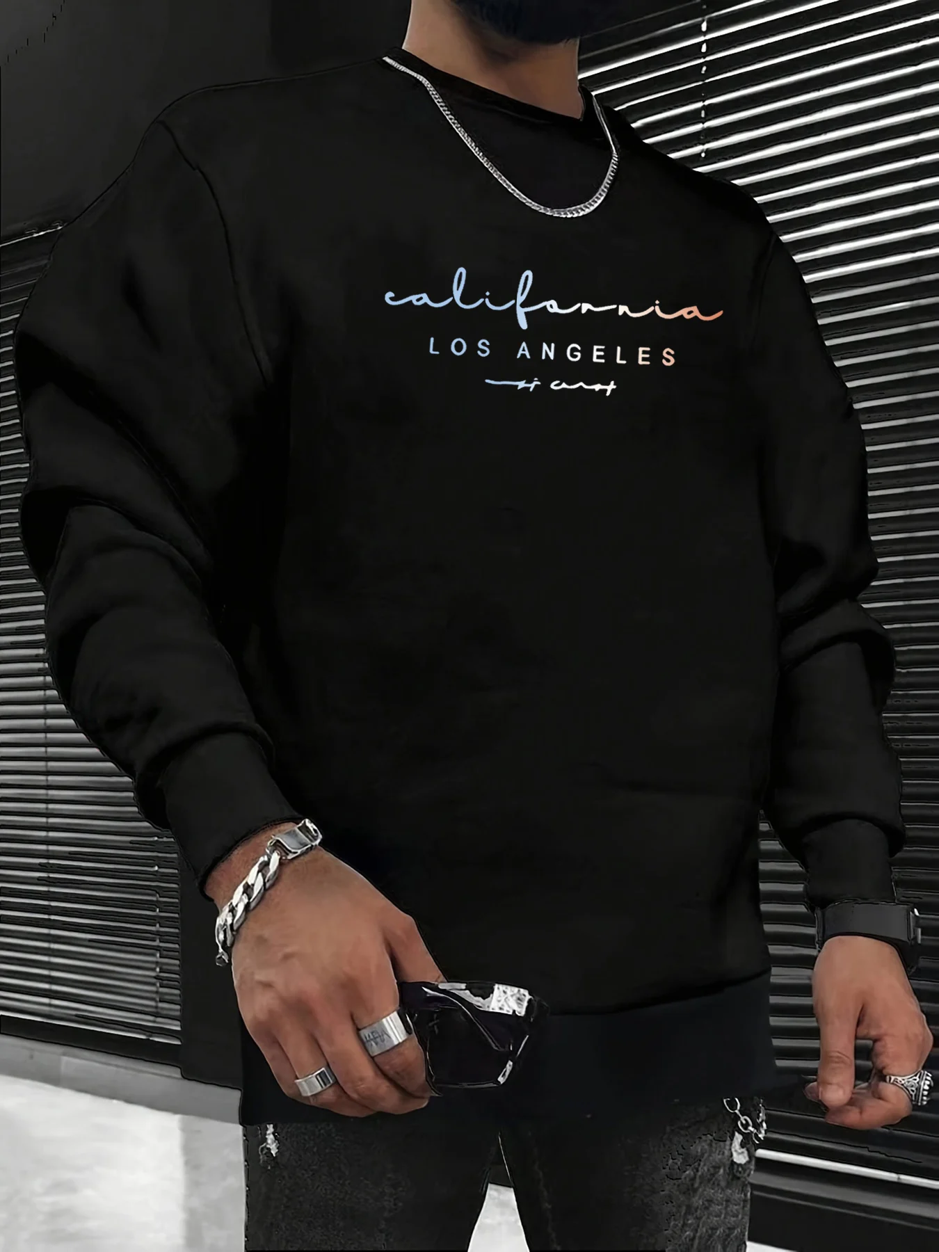 Sudadera holgada informal de moda de otoño e invierno para hombre con estampado gráfico de letras de Los Ángeles y cuello redondo de manga larga