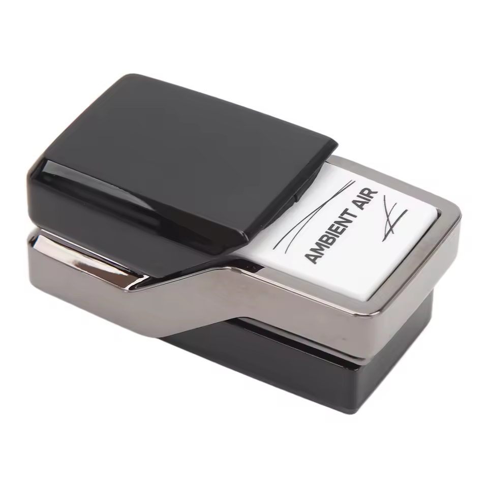 디퓨저 스틱과 인테리어