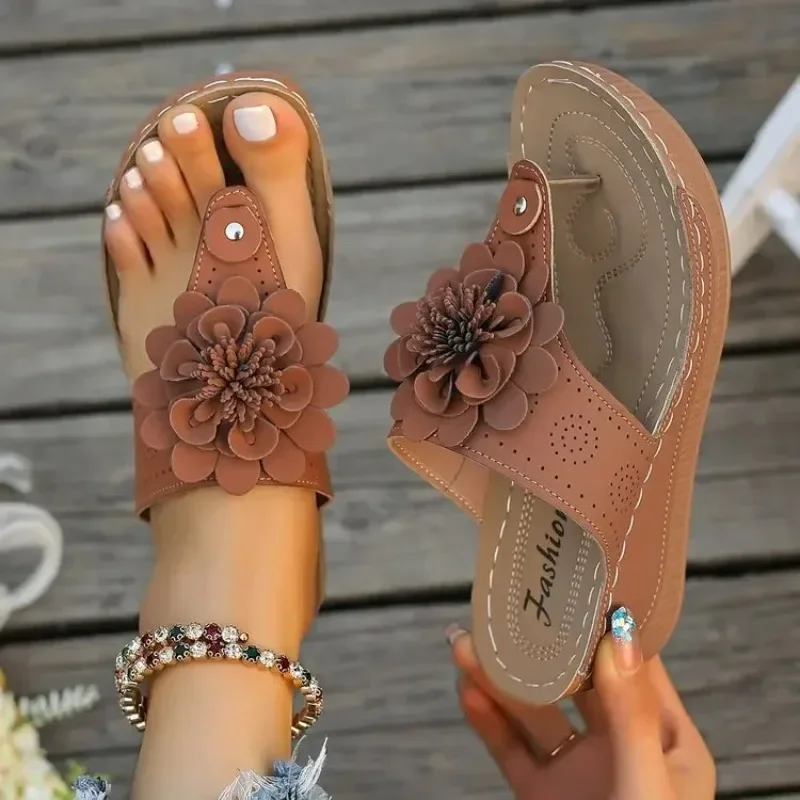 صنادل منصة كبيرة الحجم مصنوعة يدويًا، شباشب شاطئ مريحة، سهلة الارتداء، تصميم زهور، شباشب للنساء، وصل حديثًا للصيف #4