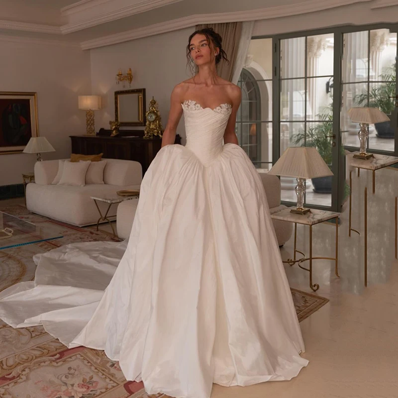 

Eightree Women A-Line Wedding Dresses Sweetheart Lace Sweep Train Bridal Dress Elegant Wedding Evening Ball Prom Gown Customized