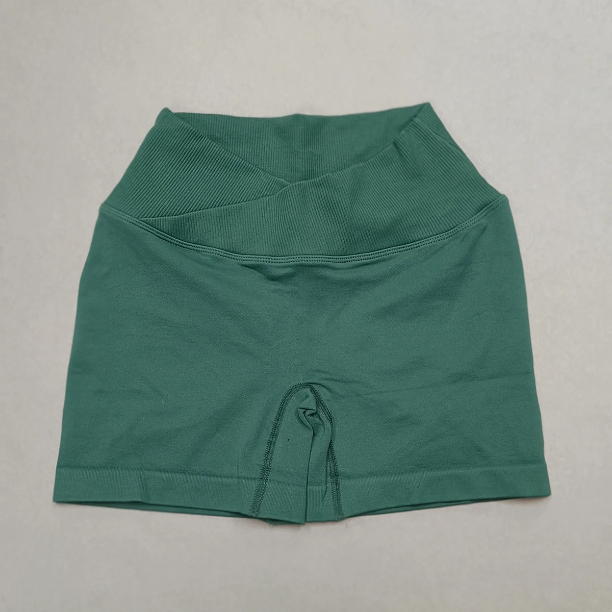 Pantaloncini sportivi da donna in vita incrociata pantaloncini da Yoga pantaloncini da allenamento in palestra pantaloncini da Yoga a vita alta