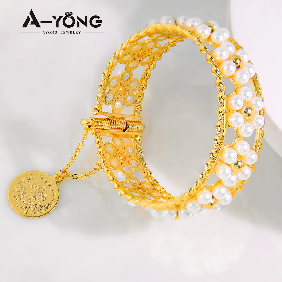 Multilayer White Pearls Bracelet 21k Gold Plated Italian Charm Bangles Women Mother\'s Days Valentine\'s Day Women Luxury Jewelry