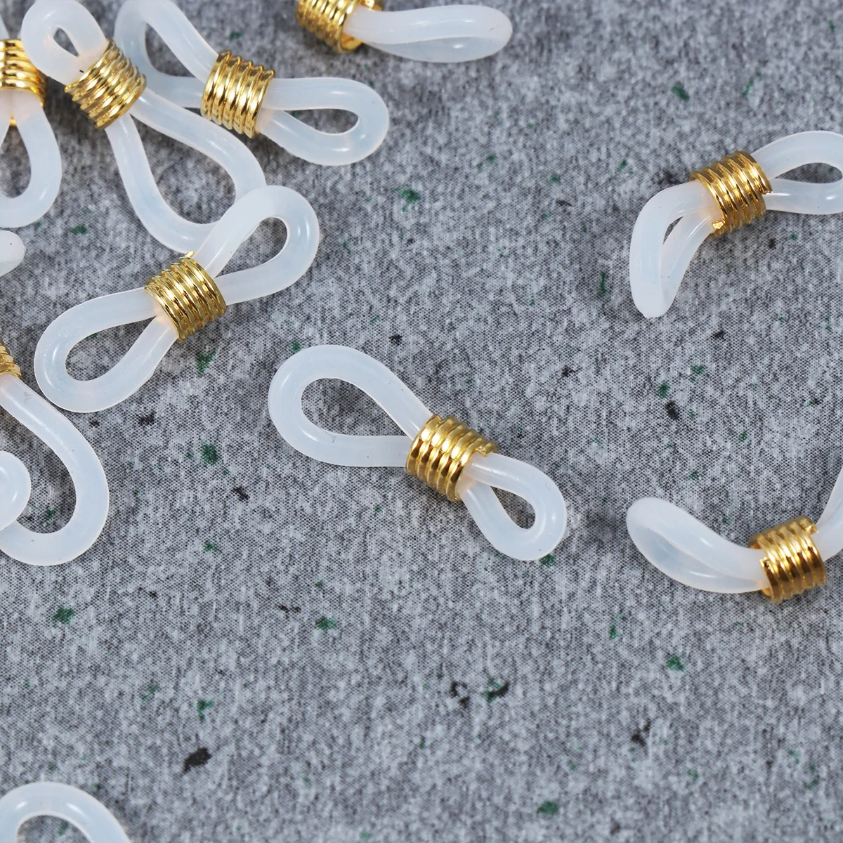 

100Pcs Eyeglasses Chain Silicone Ring Adjustable Non-Slip Fixing Holder for Glasses Chain Accessories Durable Spring Buckle