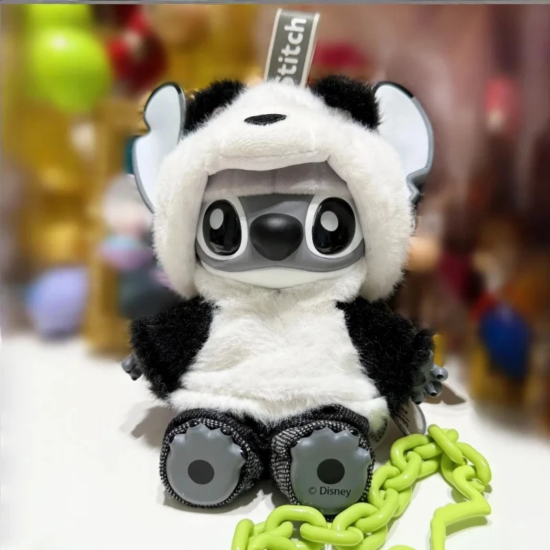 2025 novo miniso disney brinquedo de vinil ponto panda versão região chinesa limitada anime figura móvel ornamento de mesa chaveiro