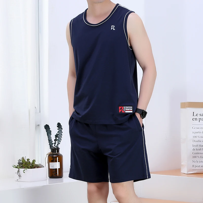 

Loose Fit Pure Cotton Sportswear Set for Young Men Breathable Running Suit Svel Baskeall orm Casual Leisure Ensemble