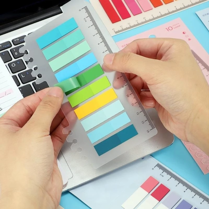 Вкладки индекса липких индексов с переплетением лицевых файлов наклеек индекс индекс напоминания на ноутбуке для ноутбука