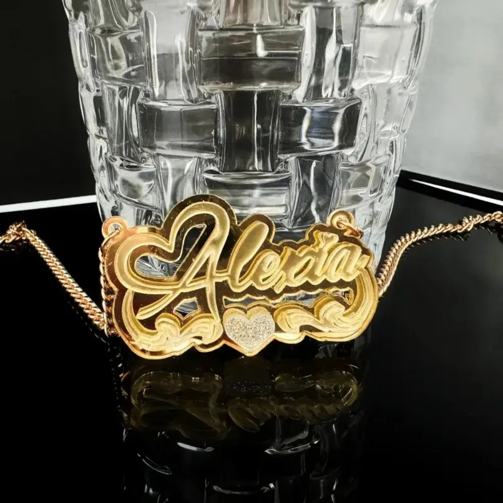 اسم مخصص قلادة شخصية 18K مطلية بالذهب اسم قلادة اسم قلادة مع القلب الاكريليك مجوهرات هدية النساء الهدايا