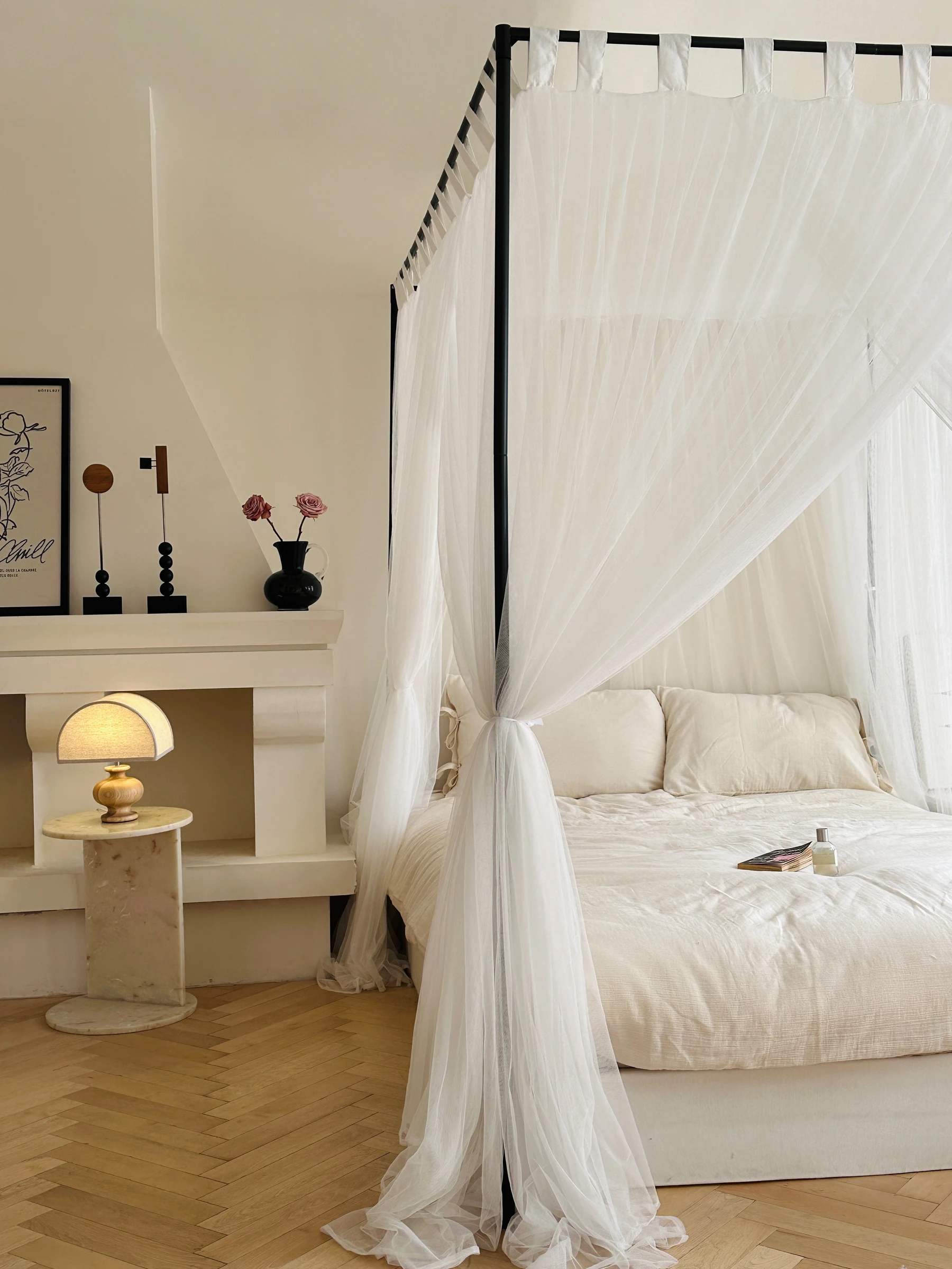 

2025 new palace mosquito net 1.8m summer household bedroom 1.5m bed three doors premium black bracket