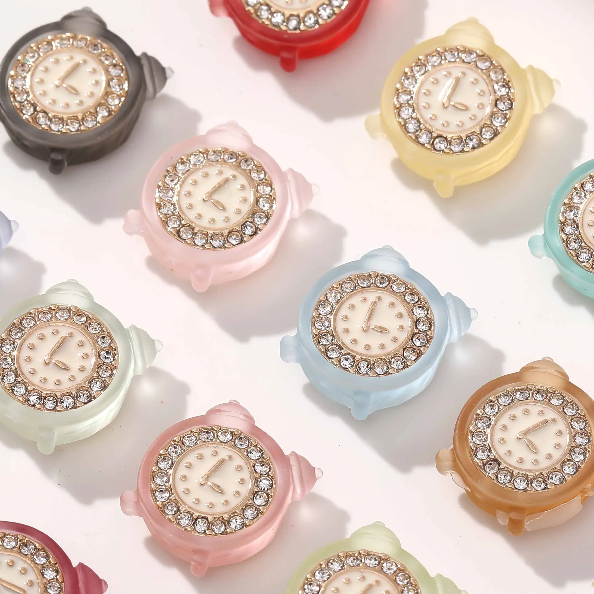 DIY Jewelry Findings 15pcs 15*18mm Crystal Rhinestones Paved Rubber Kawaii Clock Shape Acrylic Beads Fit Bracelet Necklace Decor