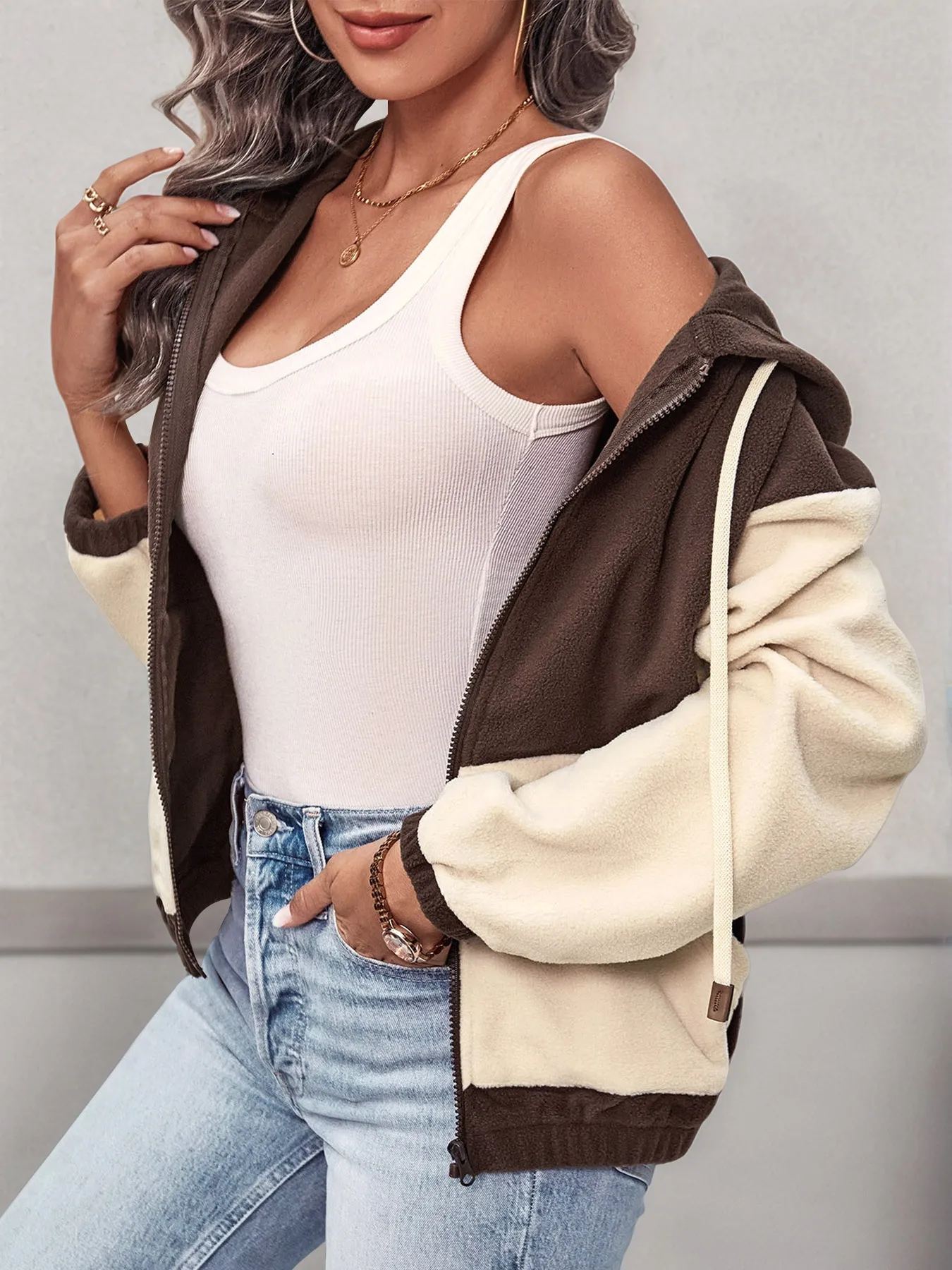 بلوزات نسائية موضة خريف وشتاء أوروبية أمريكية جديدة لعام 2025 مُزودة بالألوان غير رسمية عصرية من الصوف القطبي بسحاب معاطف نسائية #6