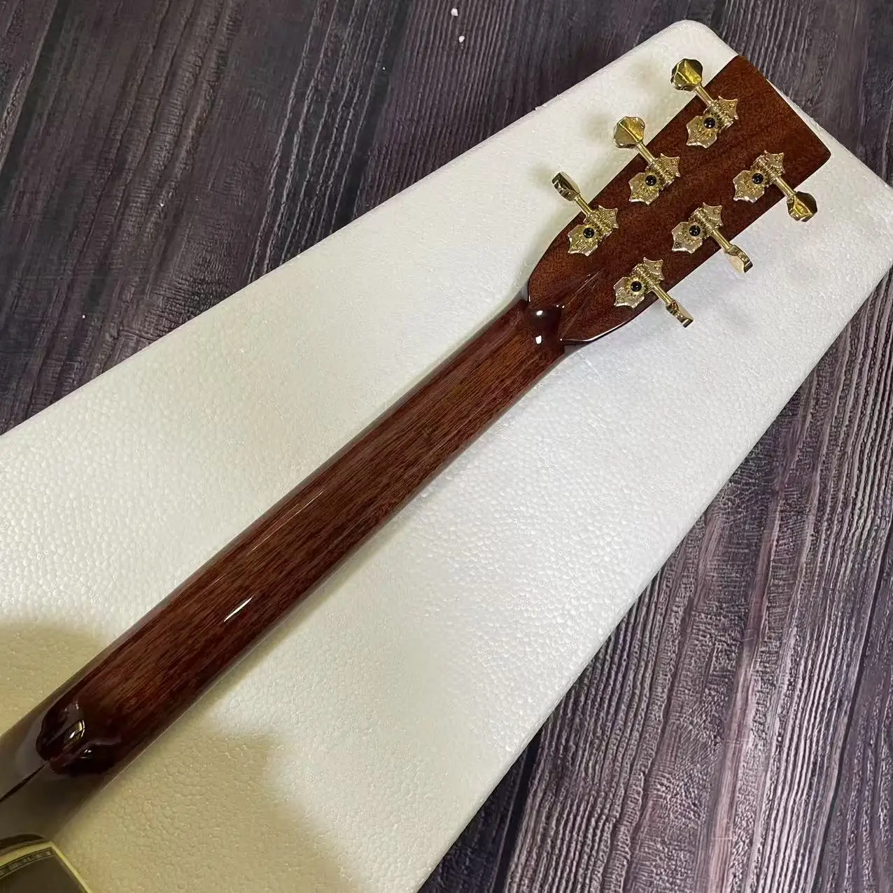 

All solid wood/41 inch/customized - D45 wood color/spruce top/rosewood fingerboard/6-string high-quality acoustic guitar