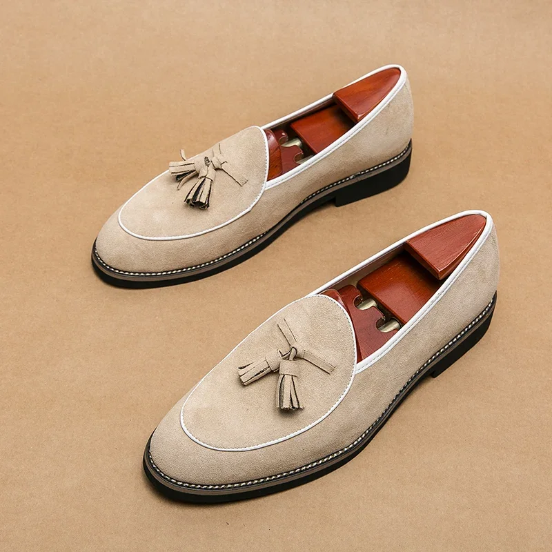 Marca de luxo italiana camurça masculina borla design mocassins deslizamento-on artesanal de alta qualidade sapatos de couro nubuck apontou toe sola grossa