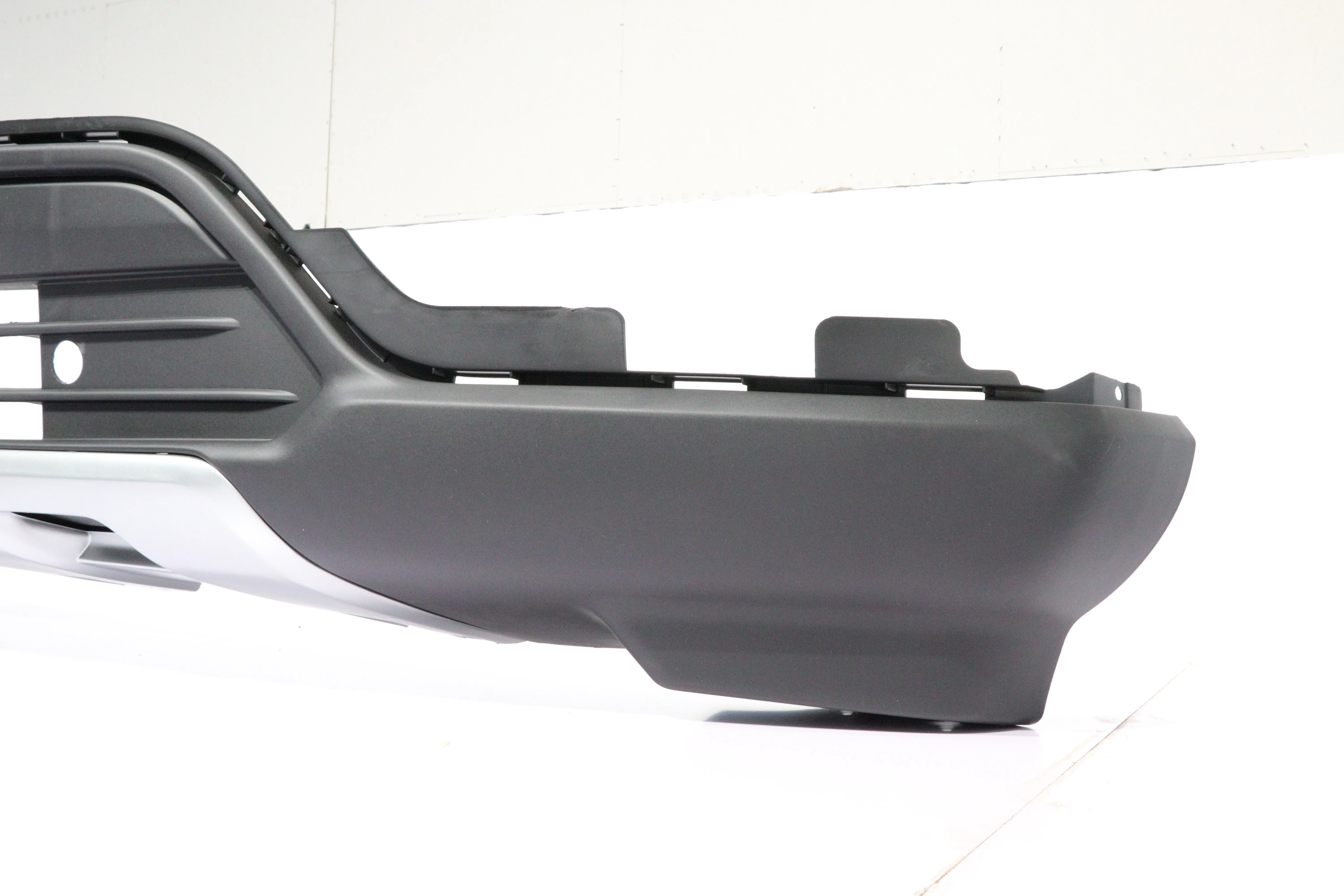 Front Bumper LB5Z17D957FA for ford explorer 2020 2021 2022