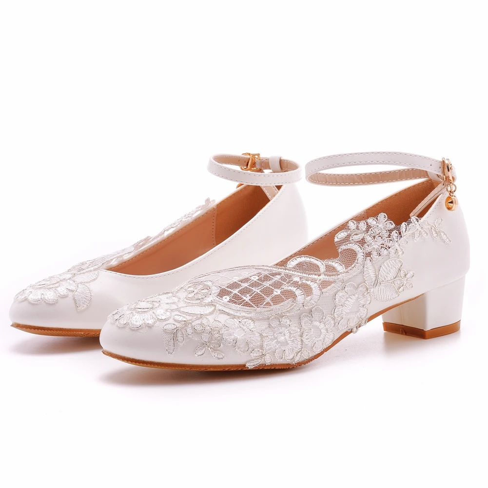 Crystal Queen Fashion 3CM Low Heels Ankle Strap Ladies Party Dance Wedding Shoes White Lace Women Pumps