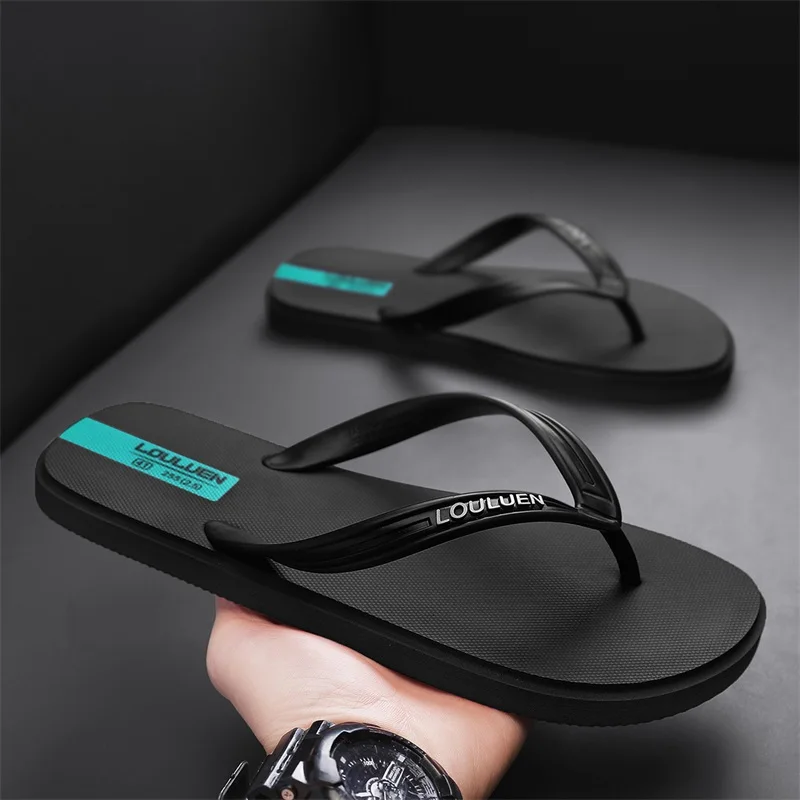 Hot Style Men's Flip-flops Fashion Versatile Mens Sandal Slipper Light Men Beach Shoe Trendy Mens Sandal Anti-slip Slipper